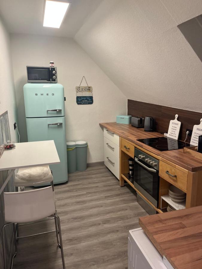 Sandys-Beachhouse Em 2024 Stadion -16 Fahrminuten Ferienwohnung Abtei Brauweiler Business Kueche Klima Parken Relax Travel Work Koeln Naehe بولهايم المظهر الخارجي الصورة